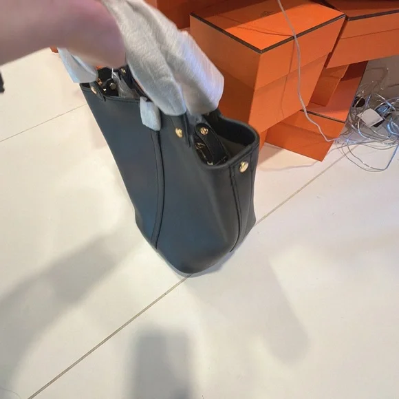 Tory Burch Black Tote with Logo Charm - Picture 3 of 6